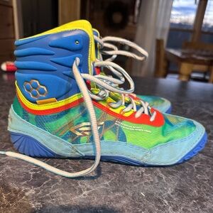 Rudis men’s sz 8.5 wrestling shoe.